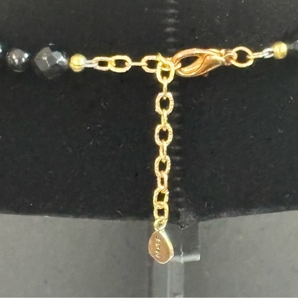 Barse lumerian quarts with black stones and gold beads necklace - Picture 5 of 6